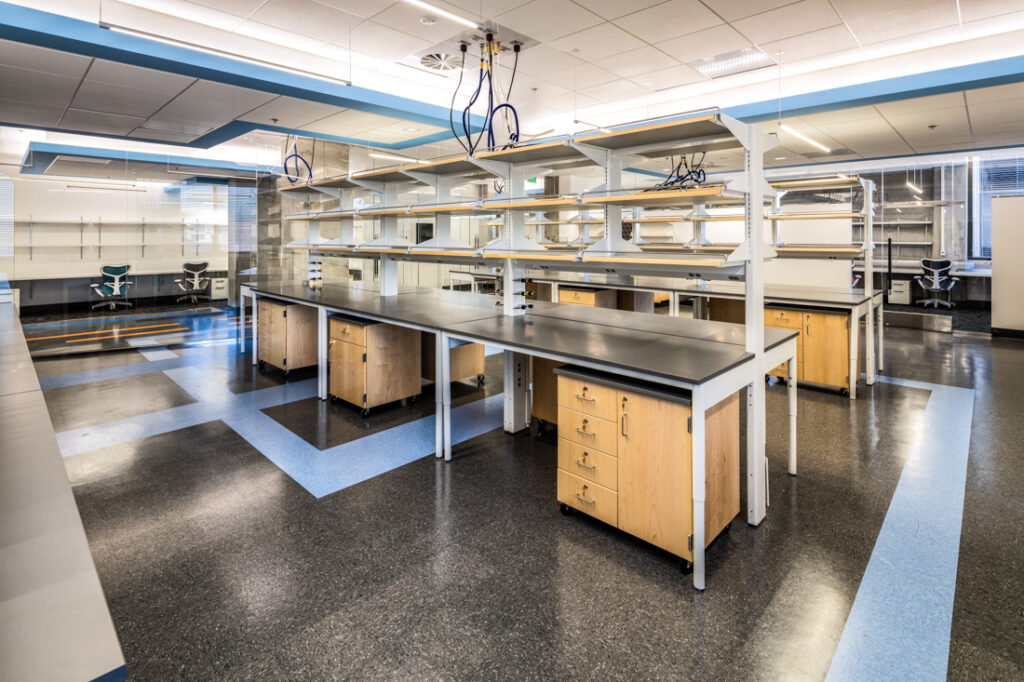LEBA Architects | Renovated BSL2+ Computational and Wet Laboratory at Boyer Hall, UCLA