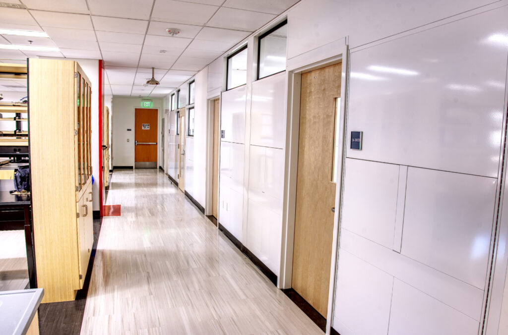 LEBA Architects | Renovated Wet Lab Cancer Research Space at CHS, UCLA